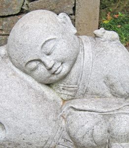 Tips para no dormirte mientras meditas: Práctica consciente.