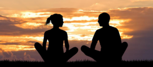 Tantra: Conexión entre energía sexual y espiritualidad.
