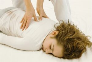 Shiatsu para el Bienestar: Equilibra tu Energía-Terapia Oriental.