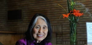 “Las Diosas de Cada Mujer”: Un libro de Jean Shinoda Bolen.