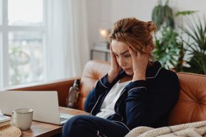 Apegos Emocionales: Descubre Cómo Diferenciar y Superar la Dependencia