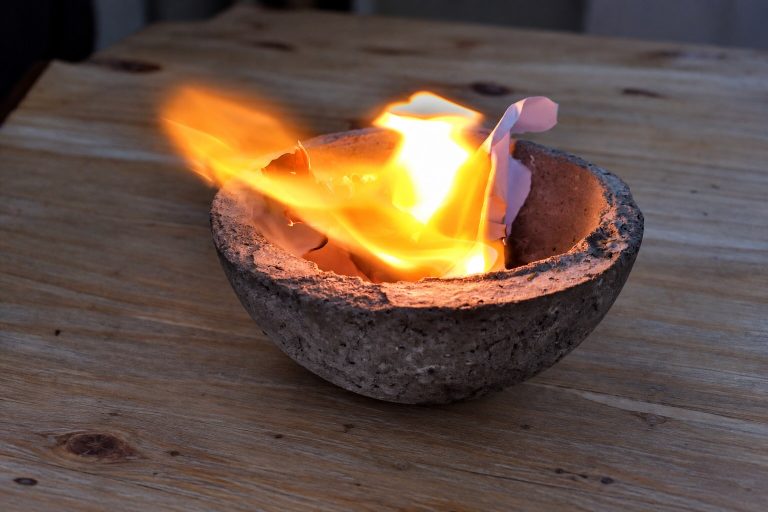 Imagen de portada de «Rituales de agradecimiento al aire: Conexión espiritual».