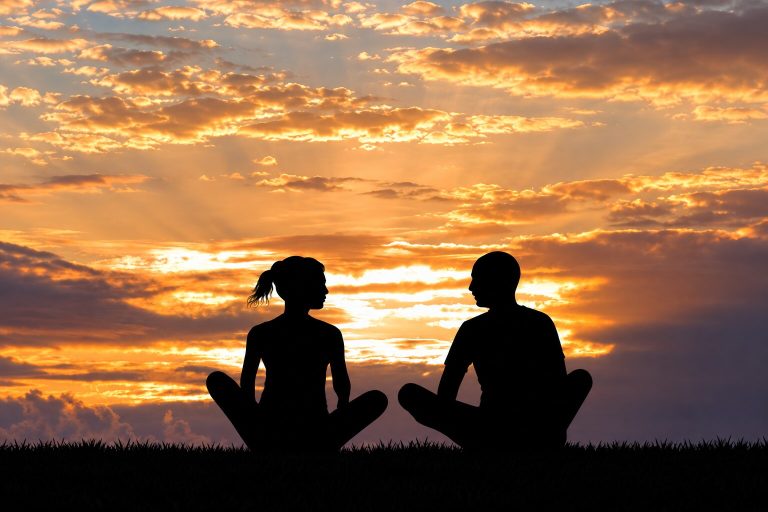 Imagen de portada de «Tantra: Conexión entre energía sexual y espiritualidad».