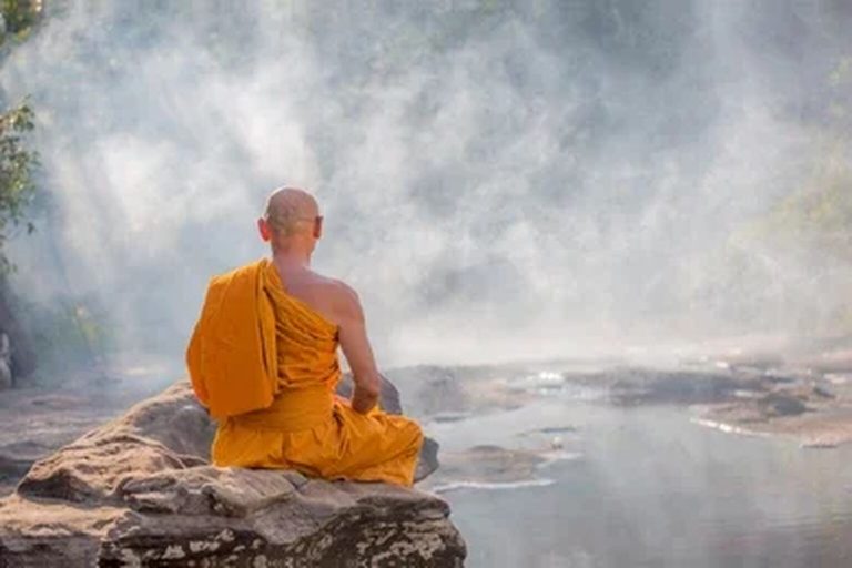 Imagen de portada de «Meditación Zazen: Reduce el estrés y mejora el bienestar».